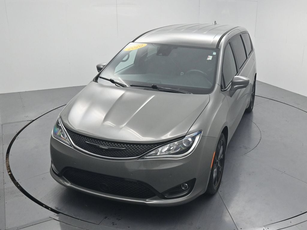 2020 Chrysler Pacifica Touring