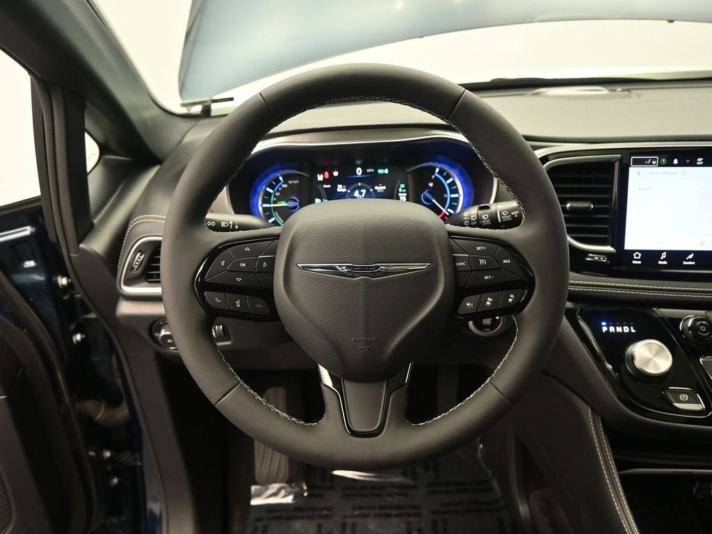 2022 Chrysler Pacifica Hybrid Limited