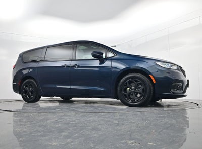 2022 Chrysler Pacifica Hybrid Limited