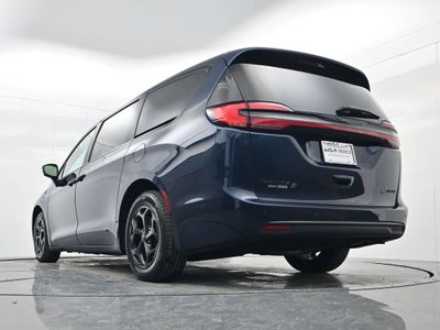 2022 Chrysler Pacifica Hybrid Limited