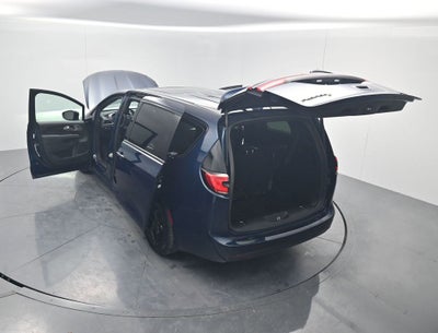 2022 Chrysler Pacifica Hybrid Limited
