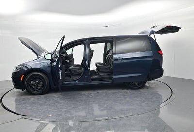 2022 Chrysler Pacifica Hybrid Limited