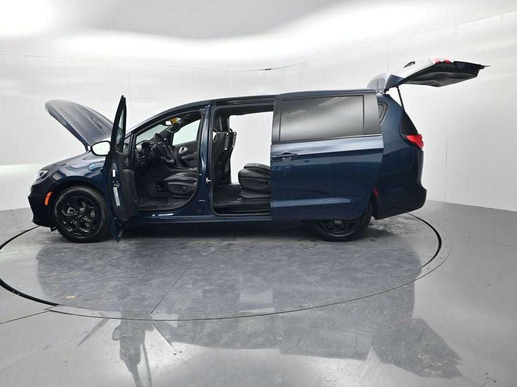 2022 Chrysler Pacifica Hybrid Limited