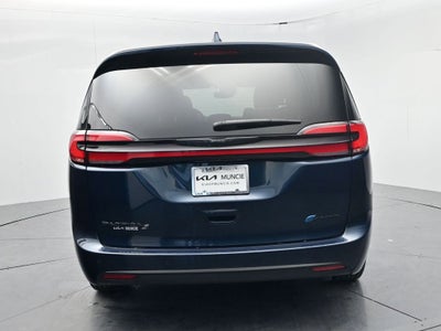2022 Chrysler Pacifica Hybrid Limited
