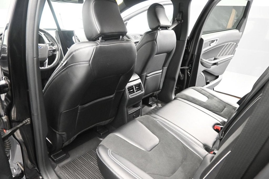 2023 Ford Edge ST