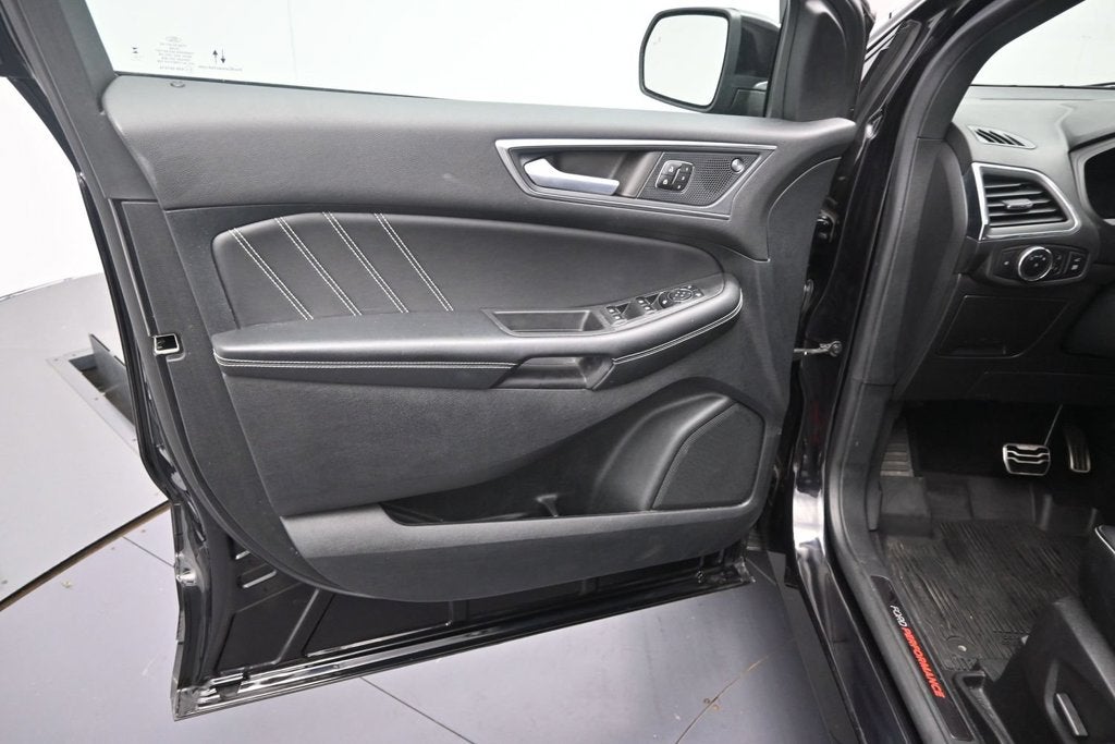 2023 Ford Edge ST