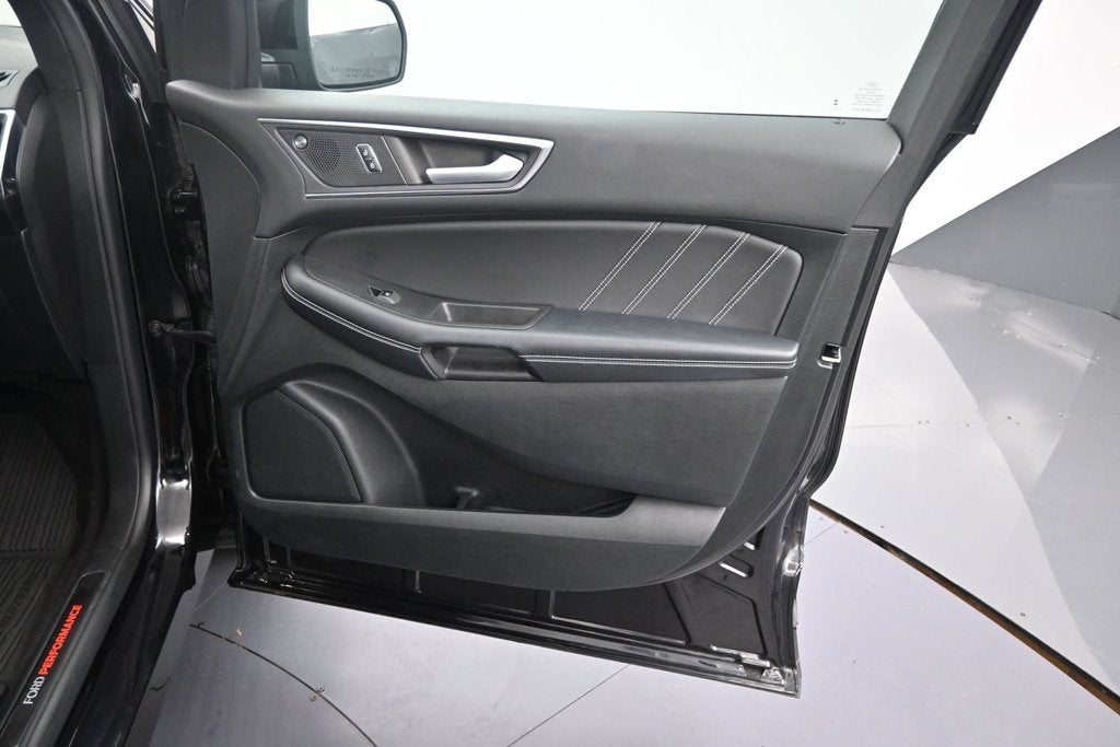 2023 Ford Edge ST