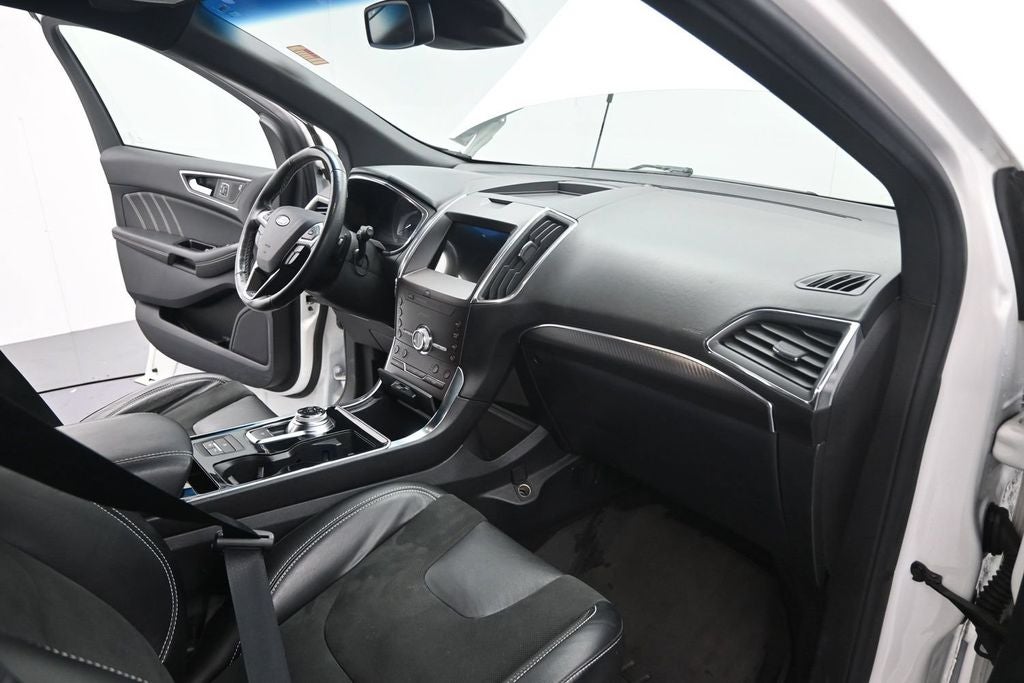 2020 Ford Edge ST
