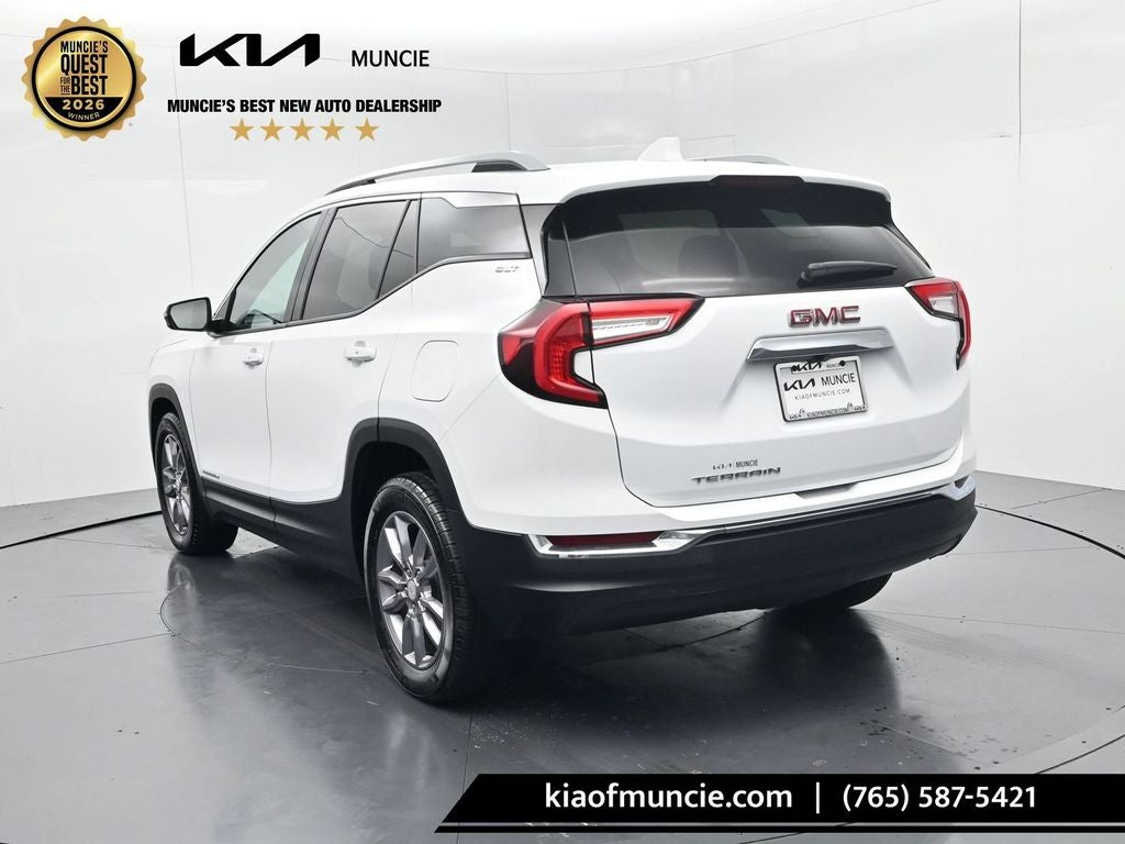 2024 GMC Terrain SLT
