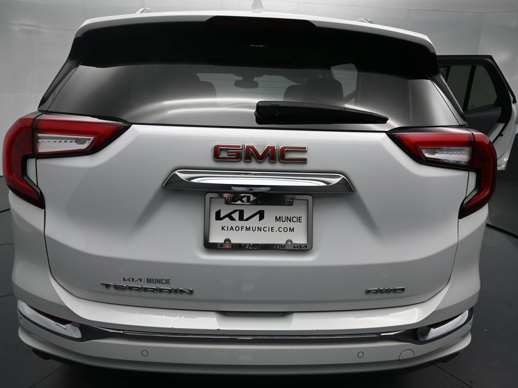 2023 GMC Terrain Denali