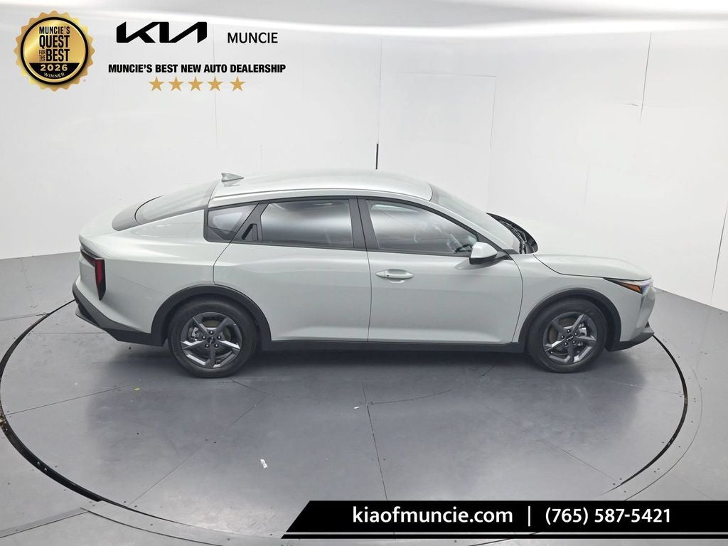2026 Kia K4 LXS