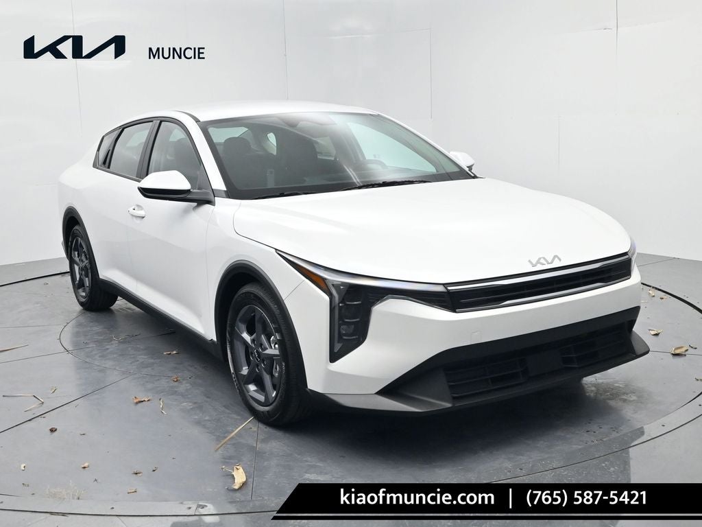 2026 Kia K4 LXS