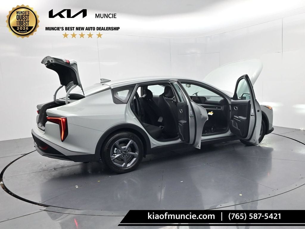 2026 Kia K4 LXS