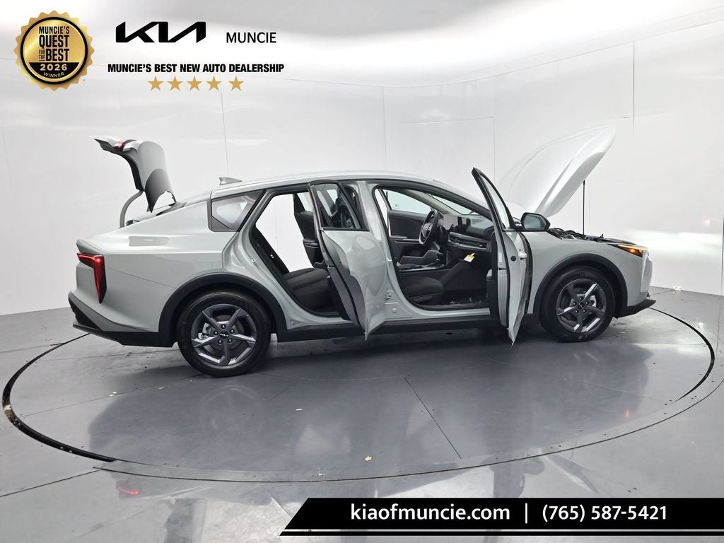 2026 Kia K4 LXS