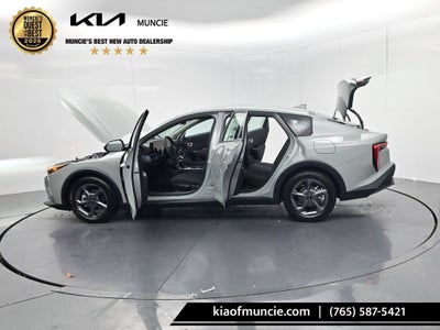 2026 Kia K4 LXS