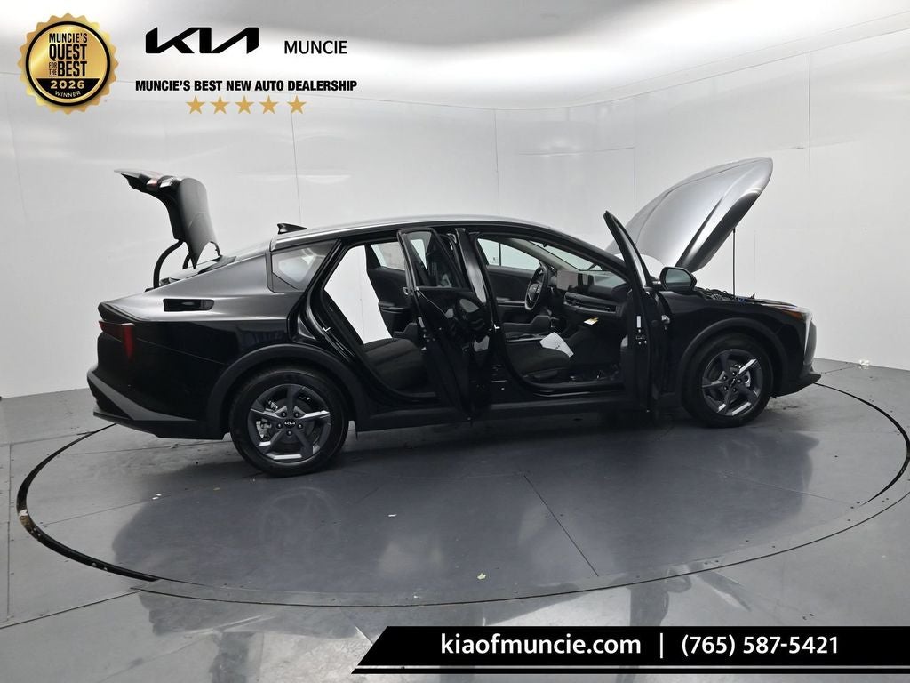 2026 Kia K4 LXS