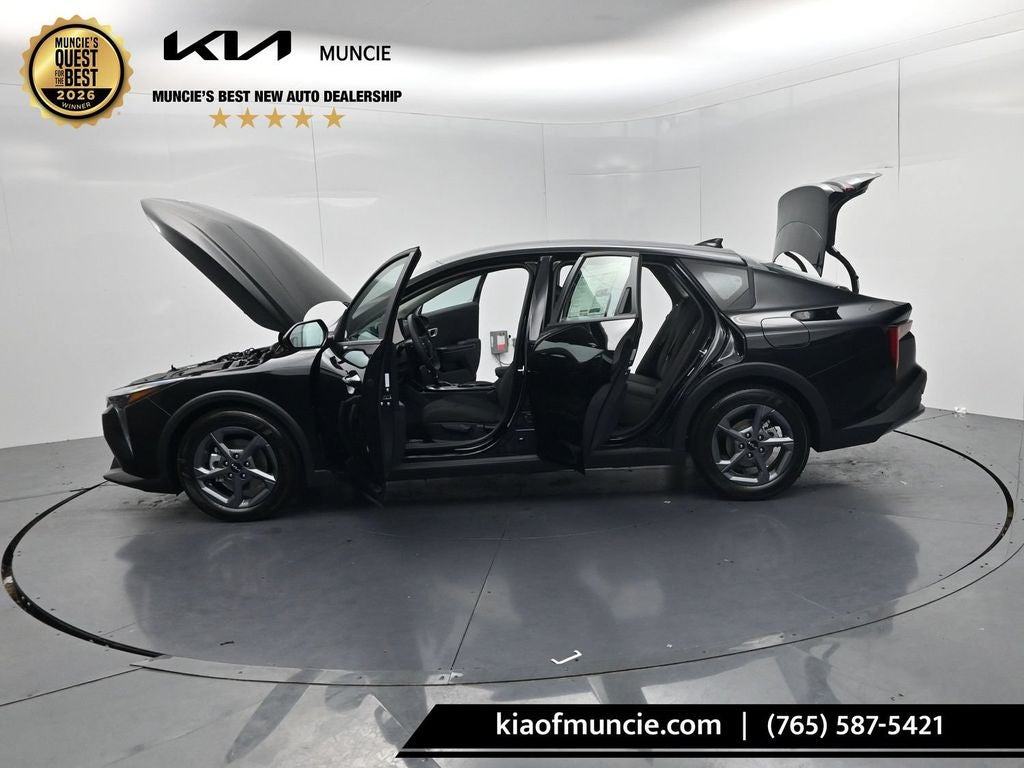 2026 Kia K4 LXS