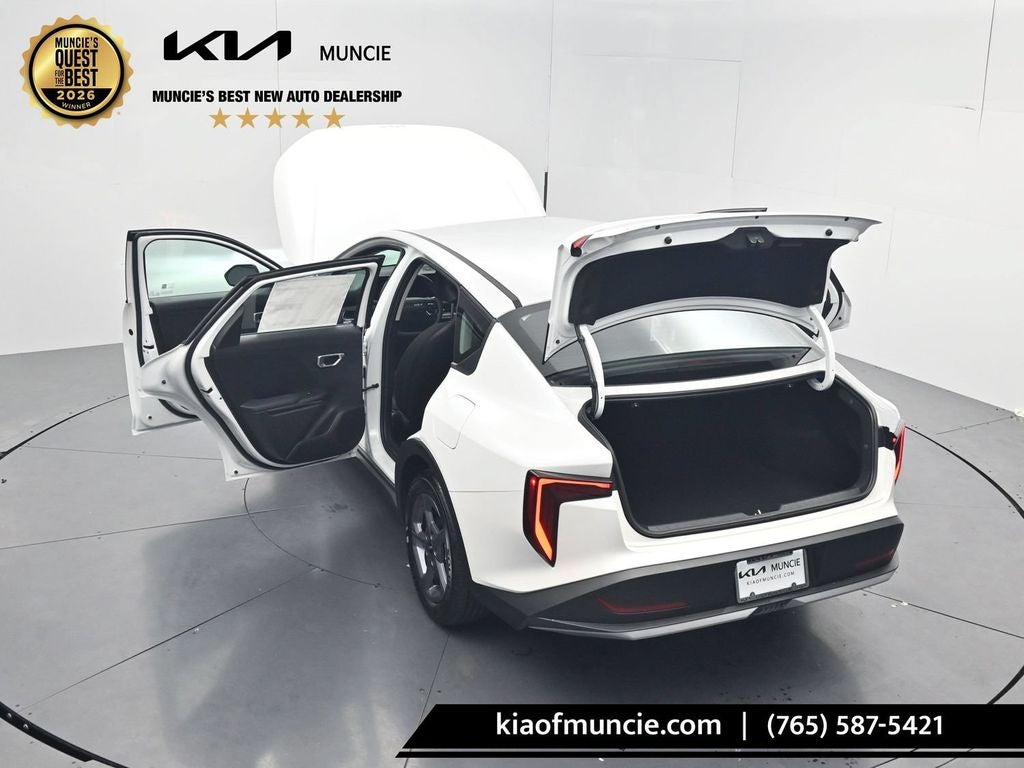 2026 Kia K4 LXS