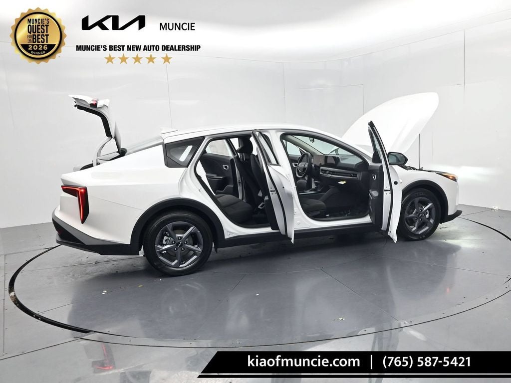 2026 Kia K4 LXS