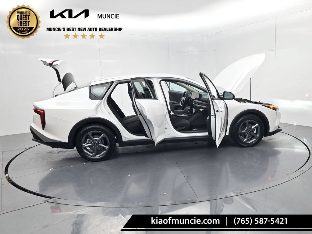 2026 Kia K4 LXS