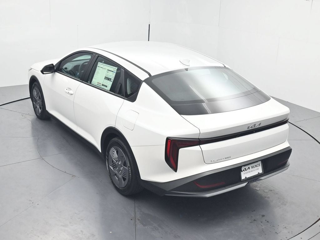 2026 Kia K4 LX
