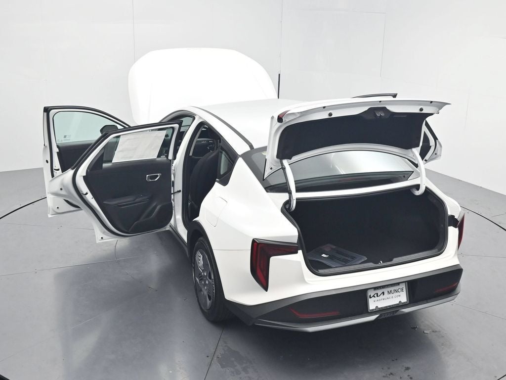 2026 Kia K4 LX
