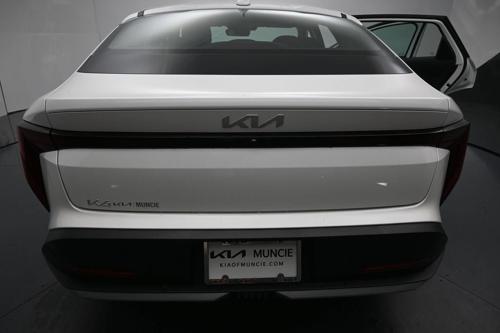 2026 Kia K4 LX