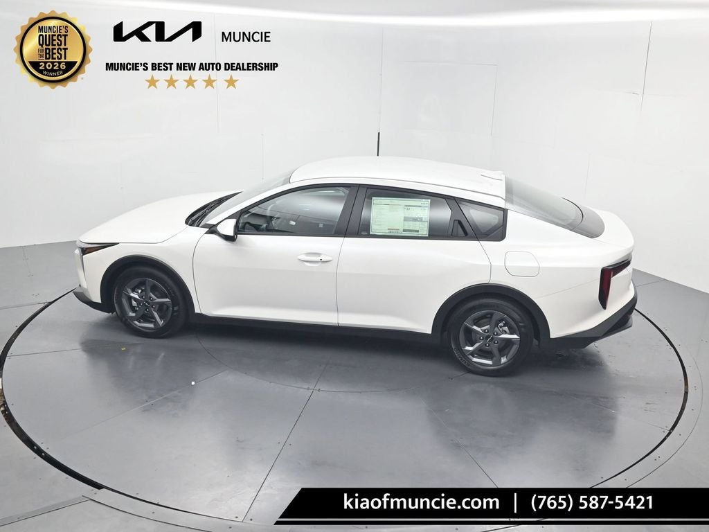 2026 Kia K4 LXS