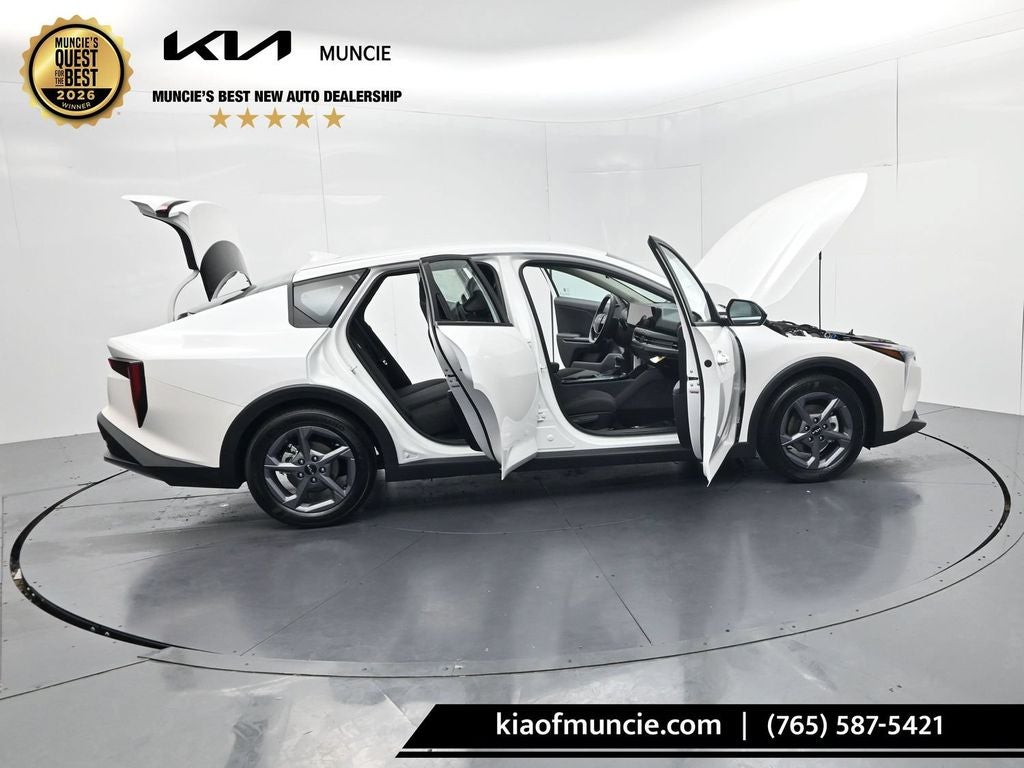 2026 Kia K4 LXS