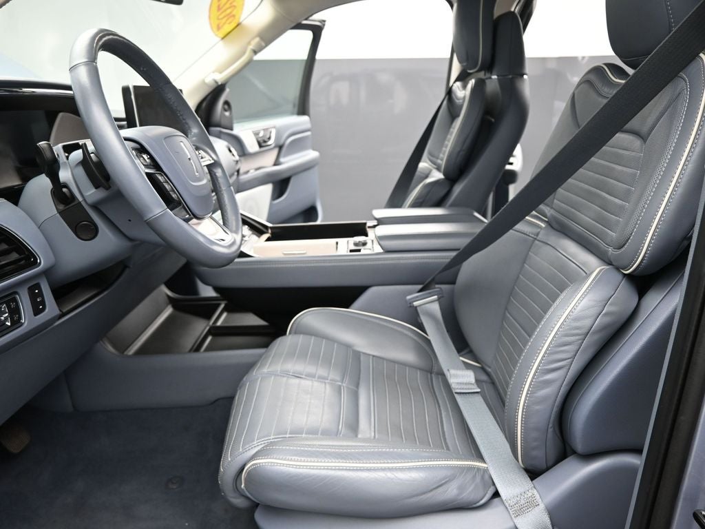 2022 Lincoln Navigator Black Label