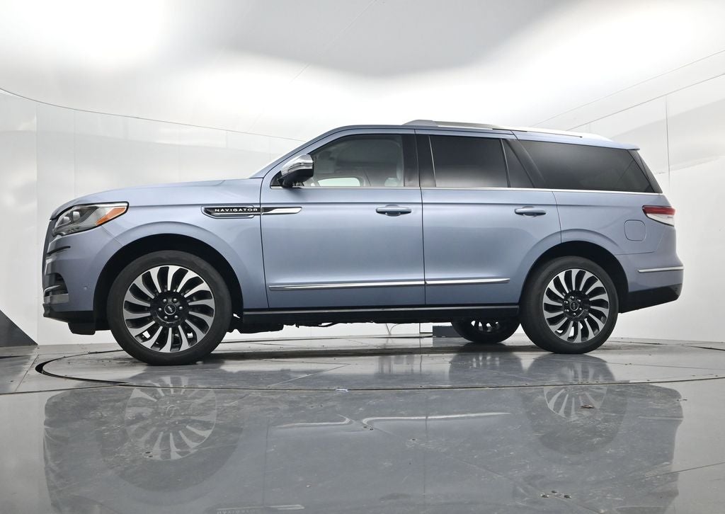 2022 Lincoln Navigator Black Label