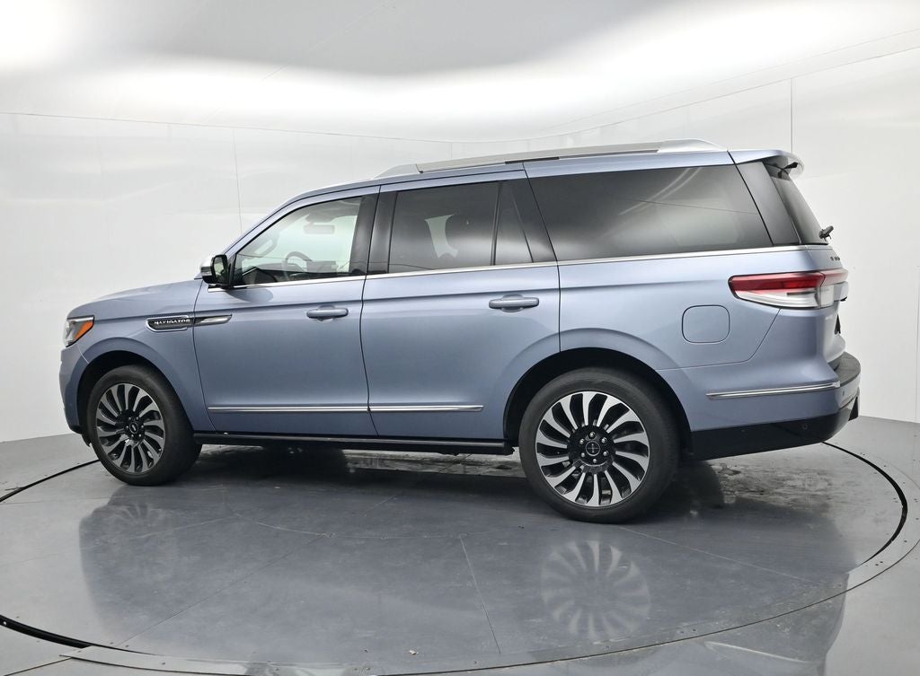 2022 Lincoln Navigator Black Label