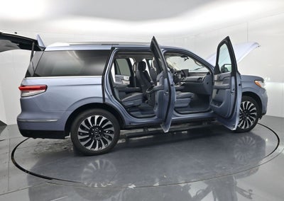 2022 Lincoln Navigator Black Label