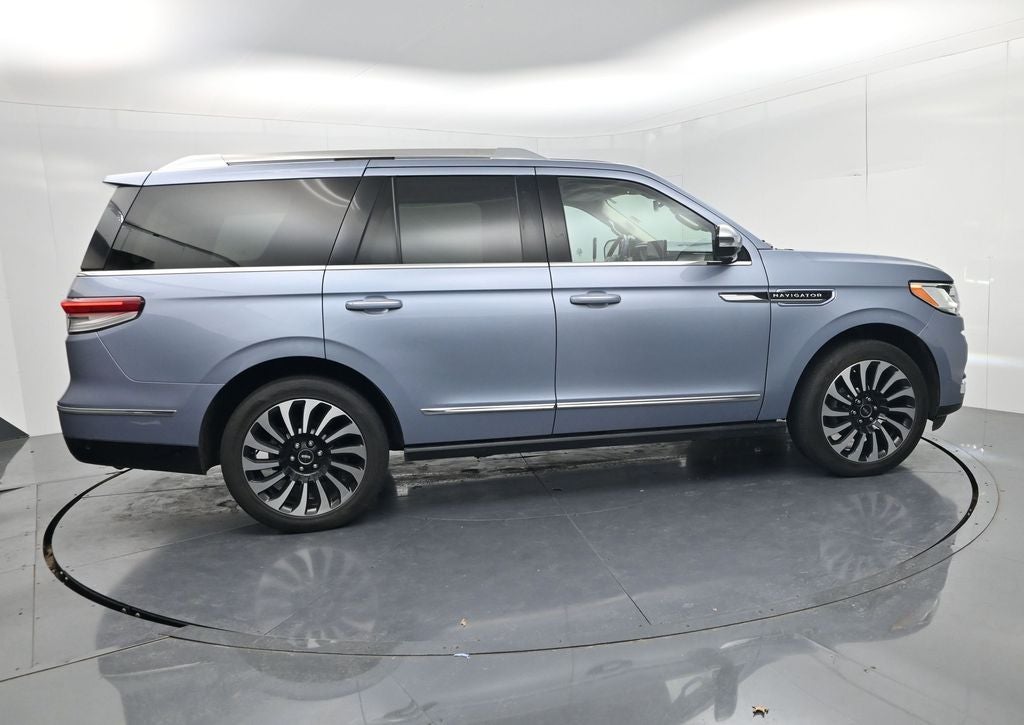 2022 Lincoln Navigator Black Label