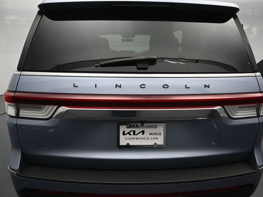 2022 Lincoln Navigator Black Label