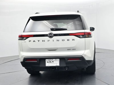 2022 Nissan Pathfinder SV