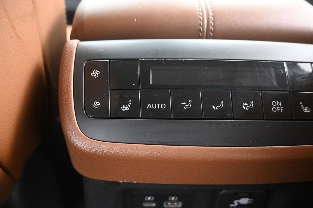 2022 Nissan Pathfinder Platinum