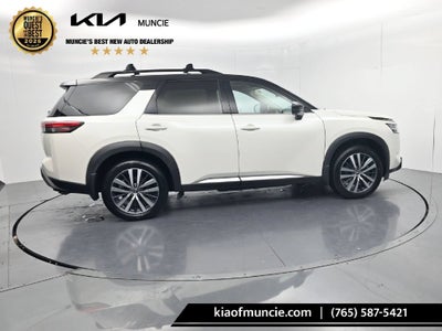 2022 Nissan Pathfinder Platinum