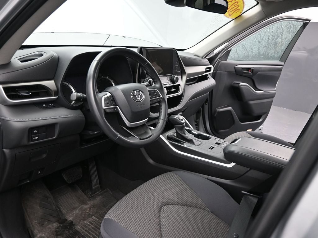 2023 Toyota Highlander Hybrid LE