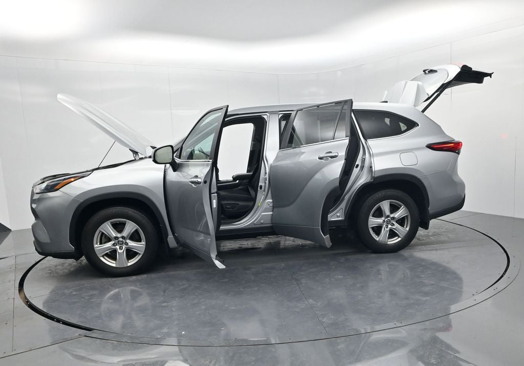 2023 Toyota Highlander Hybrid LE