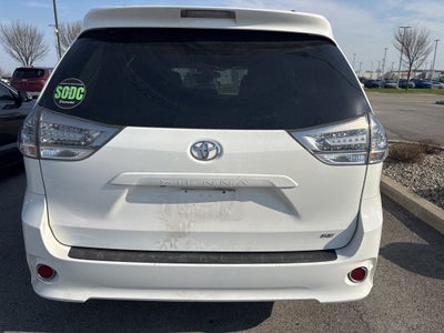 2013 Toyota Sienna SE 8 Passenger