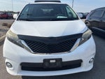 2013 Toyota Sienna SE 8 Passenger