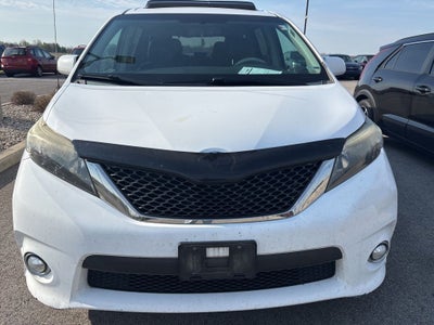 2013 Toyota Sienna SE 8 Passenger
