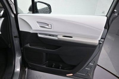 2026 Toyota Sienna XLE 7 Passenger