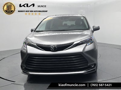 2026 Toyota Sienna XLE 7 Passenger