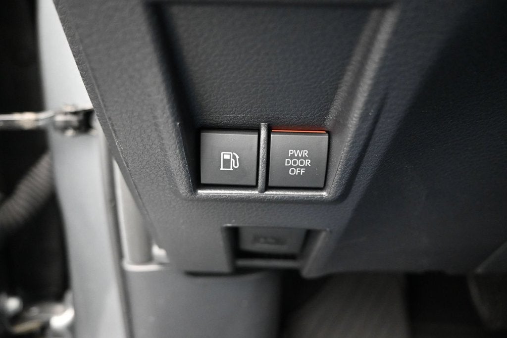 2026 Toyota Sienna XLE 7 Passenger