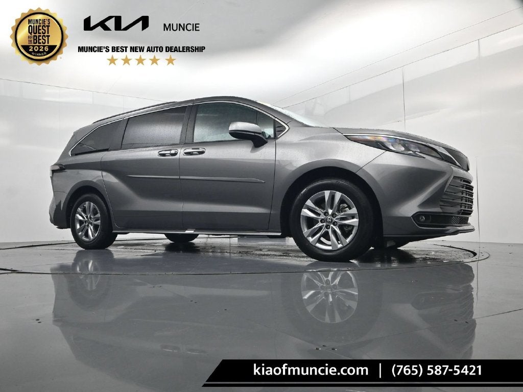 2026 Toyota Sienna XLE 7 Passenger