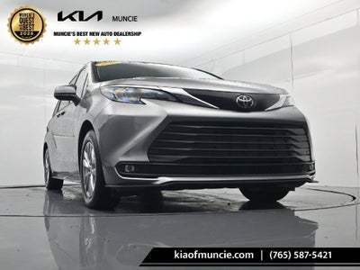2026 Toyota Sienna XLE 7 Passenger