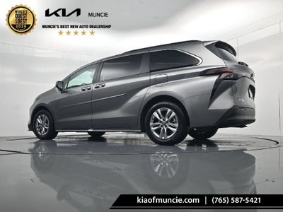 2026 Toyota Sienna XLE 7 Passenger