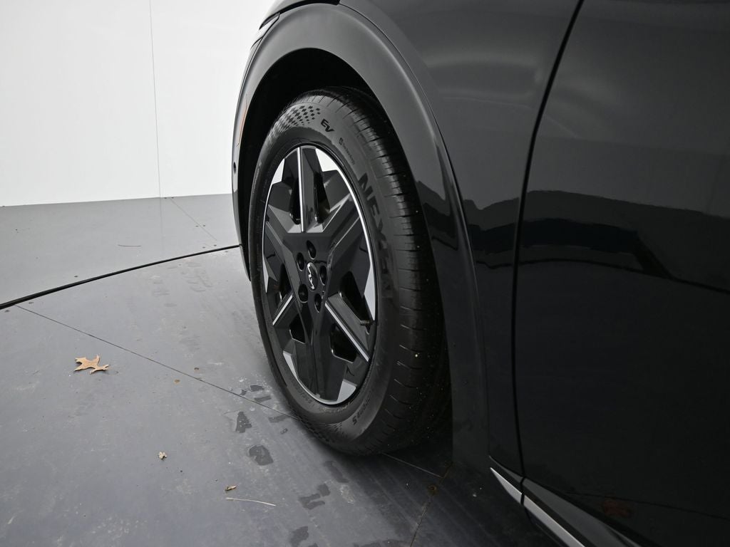 2025 Kia EV6 Wind